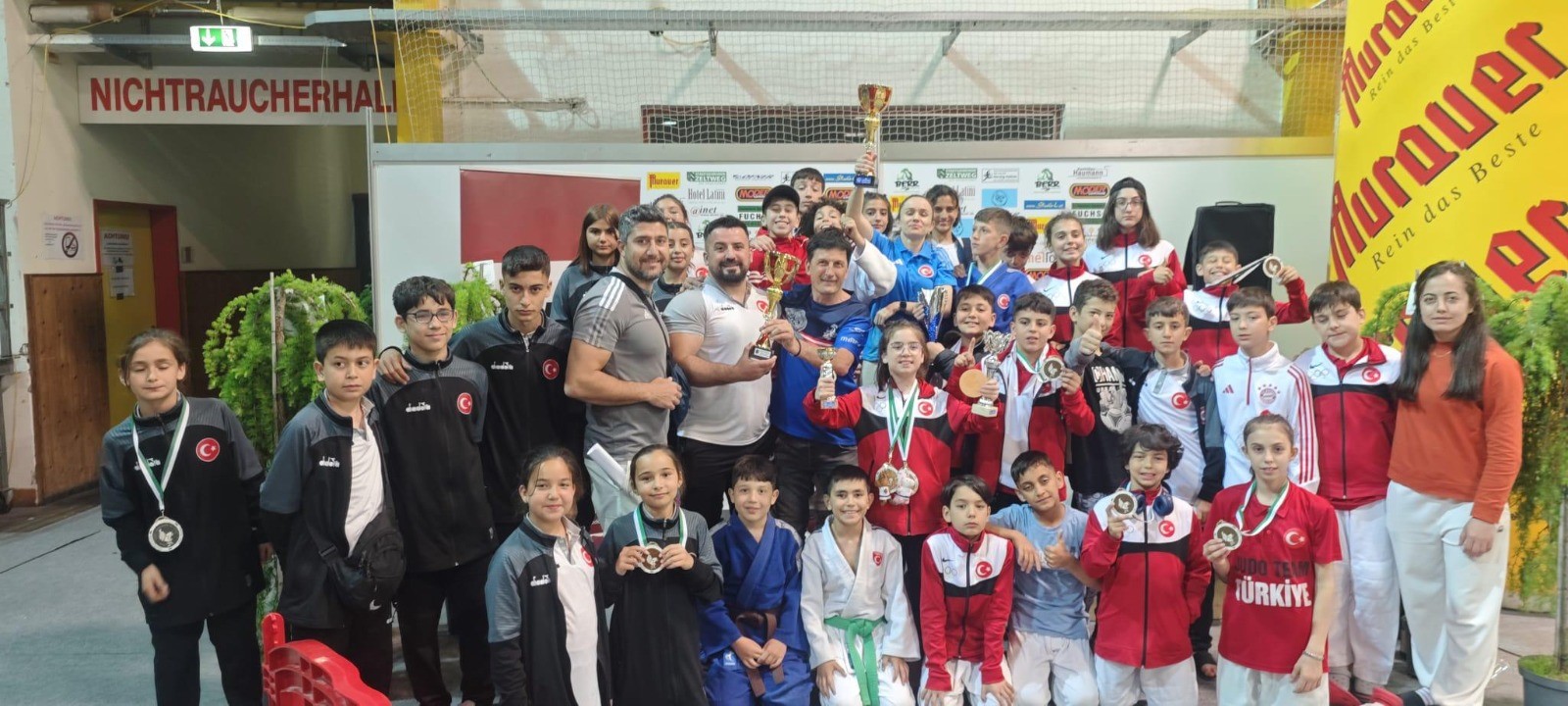 Yunusemreli judoculardan Avusturya’da büyük başarı