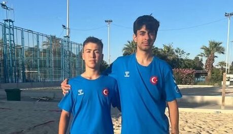 Salihli, Hentbol Milli Takımına 2 sporcu gönderdi
