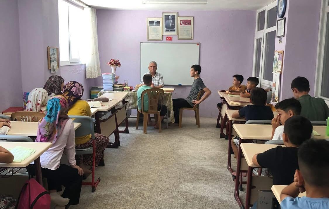 Sarıgöl’de Kur’an Kursunda 15 yıllık gelenek sürüyor