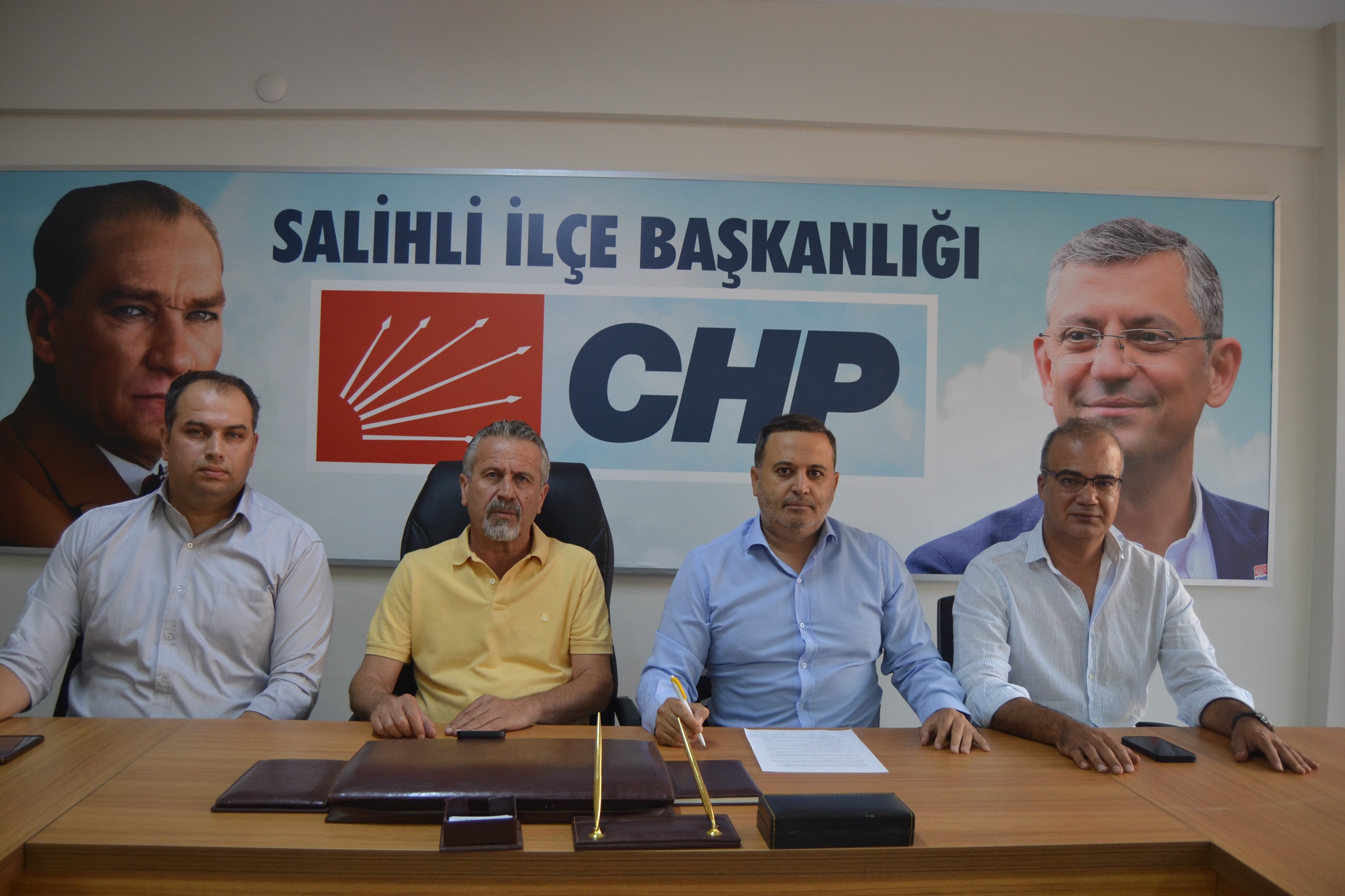 Salihli CHP’de istifa şoku: