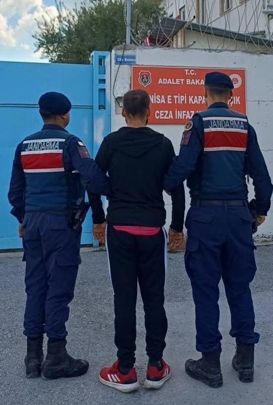 Manisa’da hapis cezası bulunan 6 firari hükümlü yakalandı