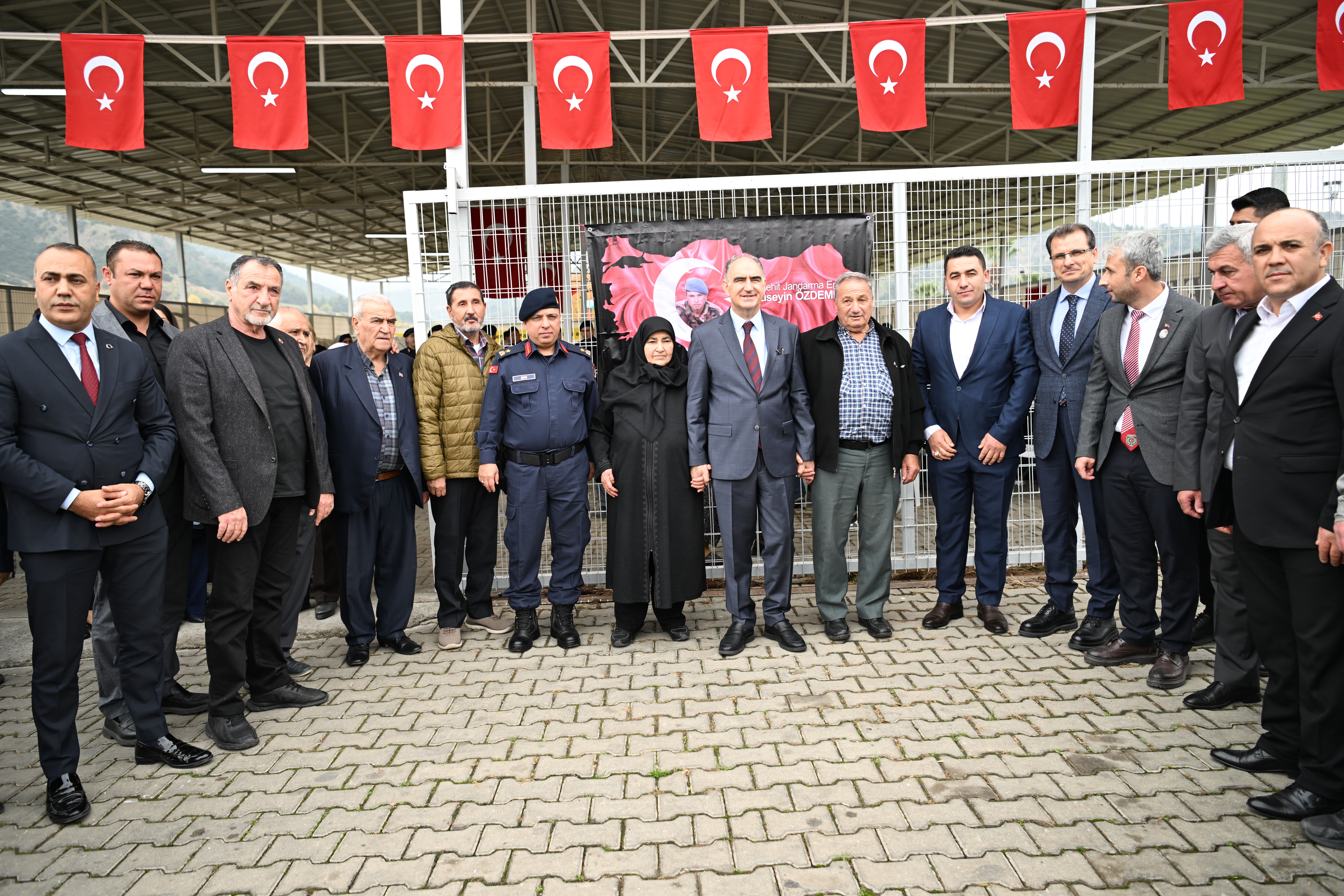 Vali Özkan, şehit aileleri ve gazilerle buluştu
