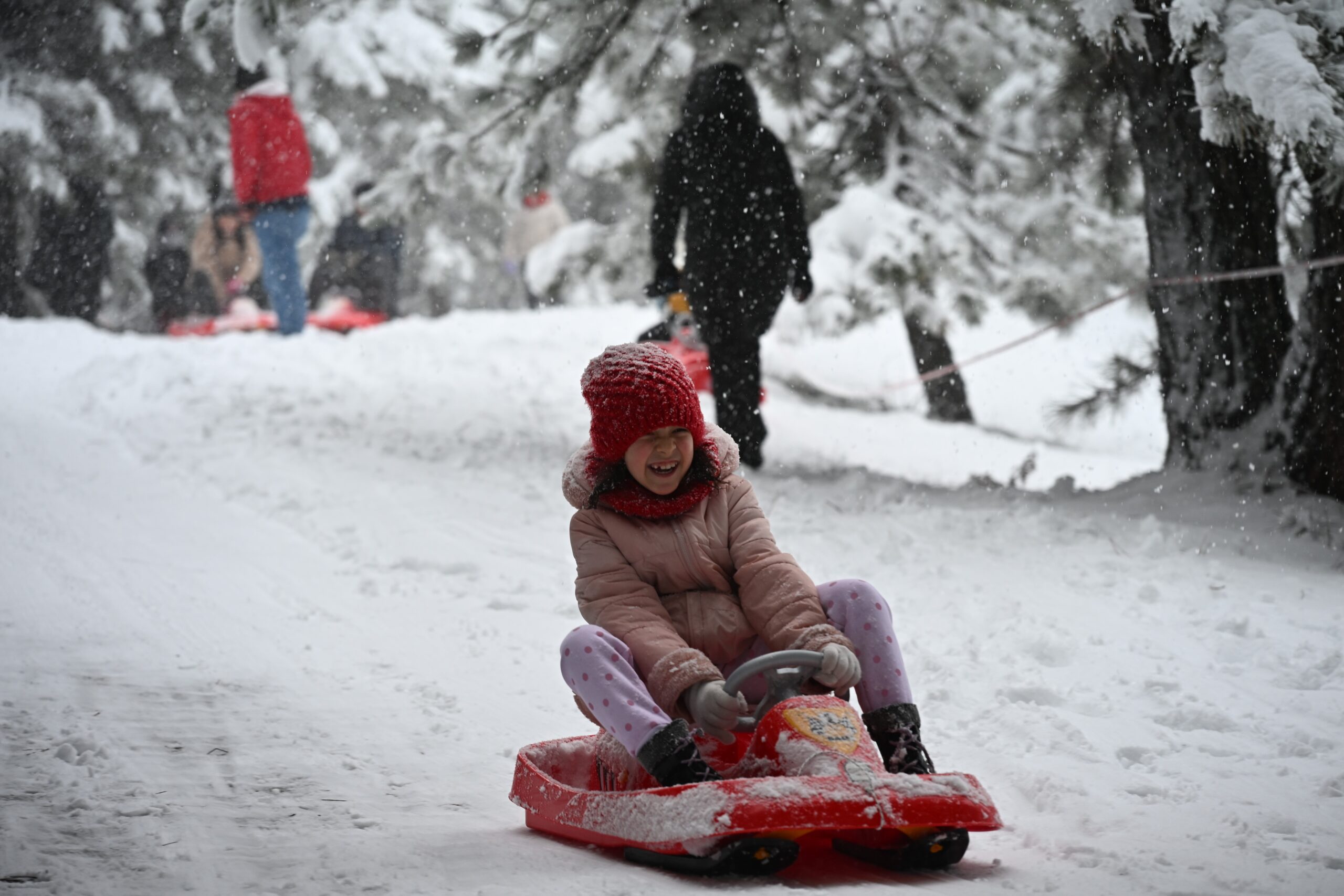 Manisa’da kar coşkusu: Yaylalar ziyaretçilerle doldu