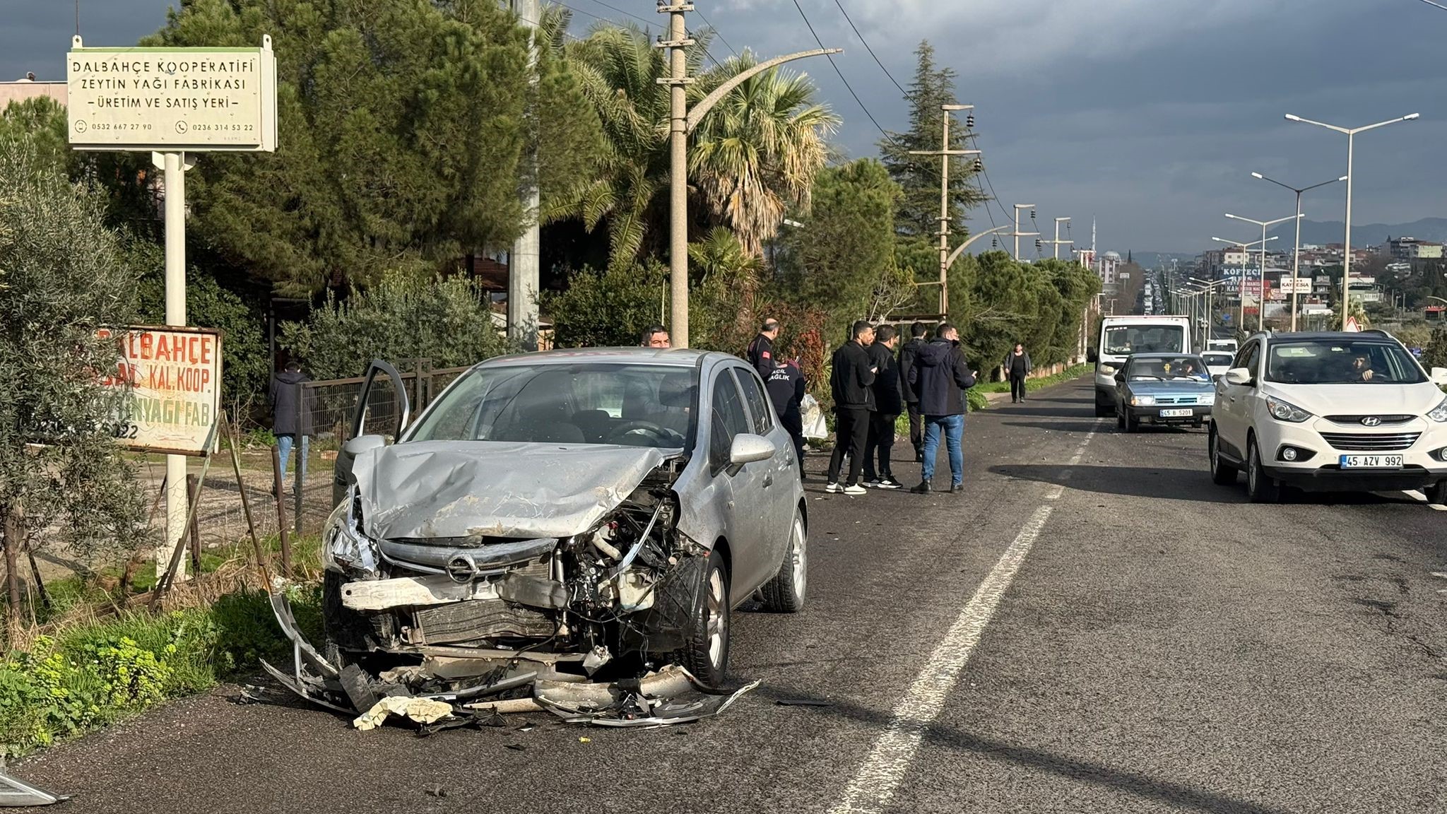 Manisa’da zincirleme trafik kazası: 2 ölü, 4 yaralı