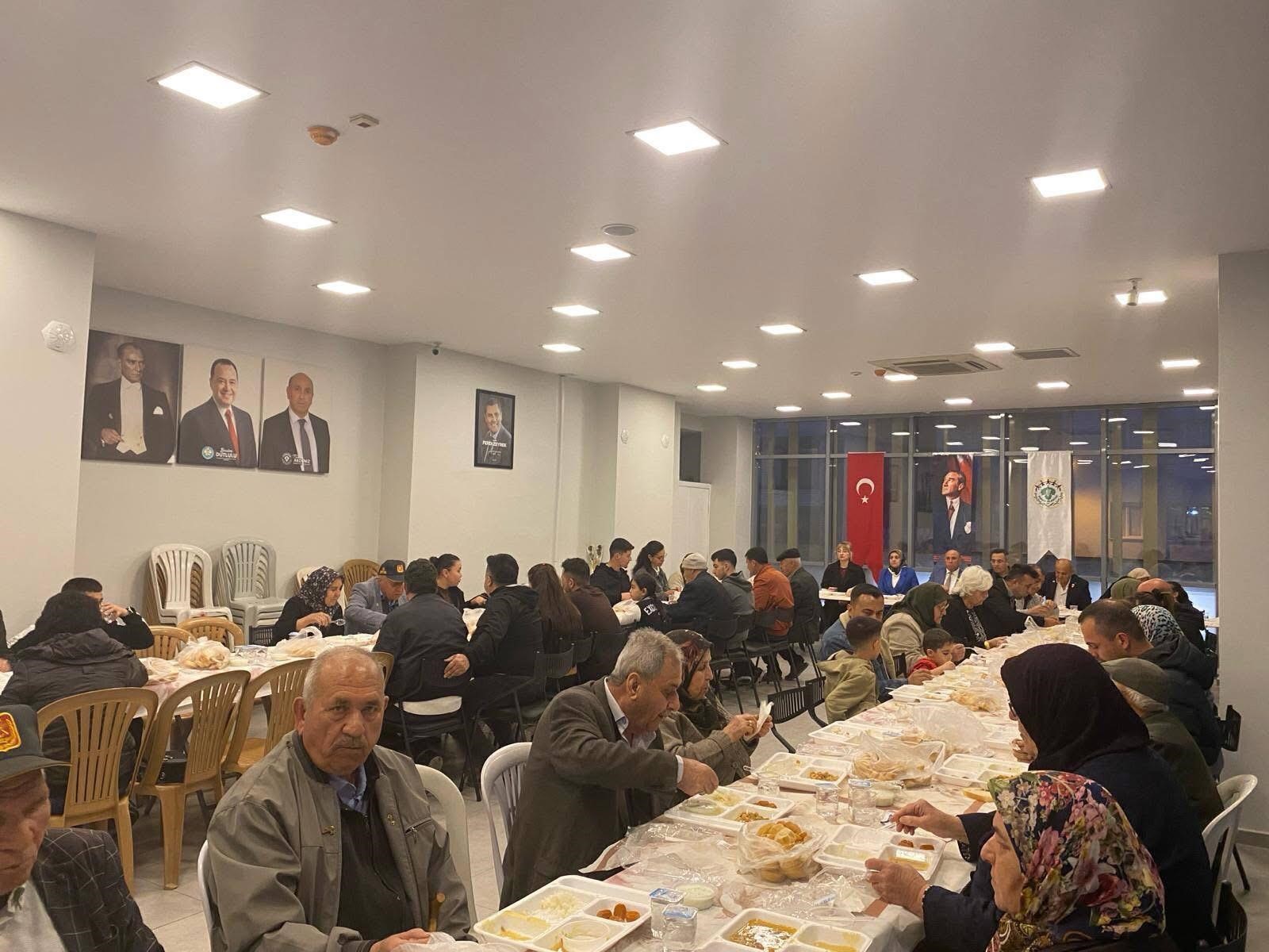 Sarıgöl’de şehit ve gazi ailelerine anlamlı iftar