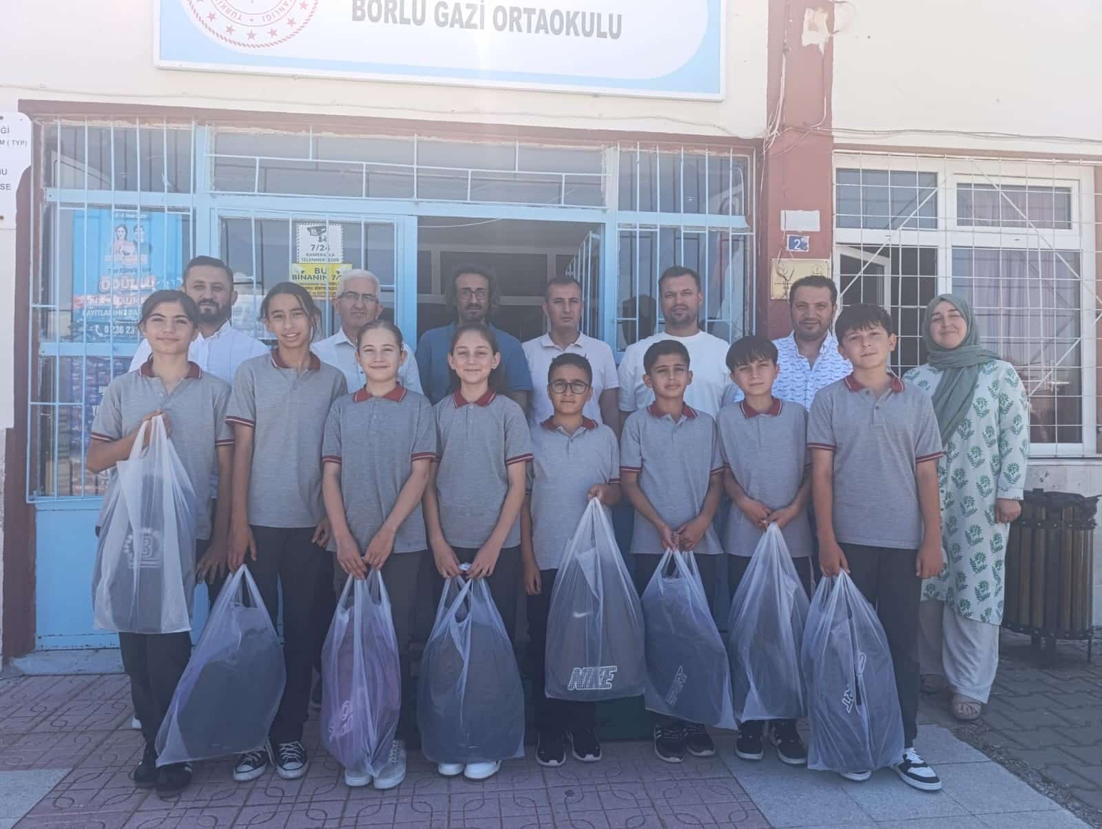 Köy okulundan bursluluk sınavında büyük başarı