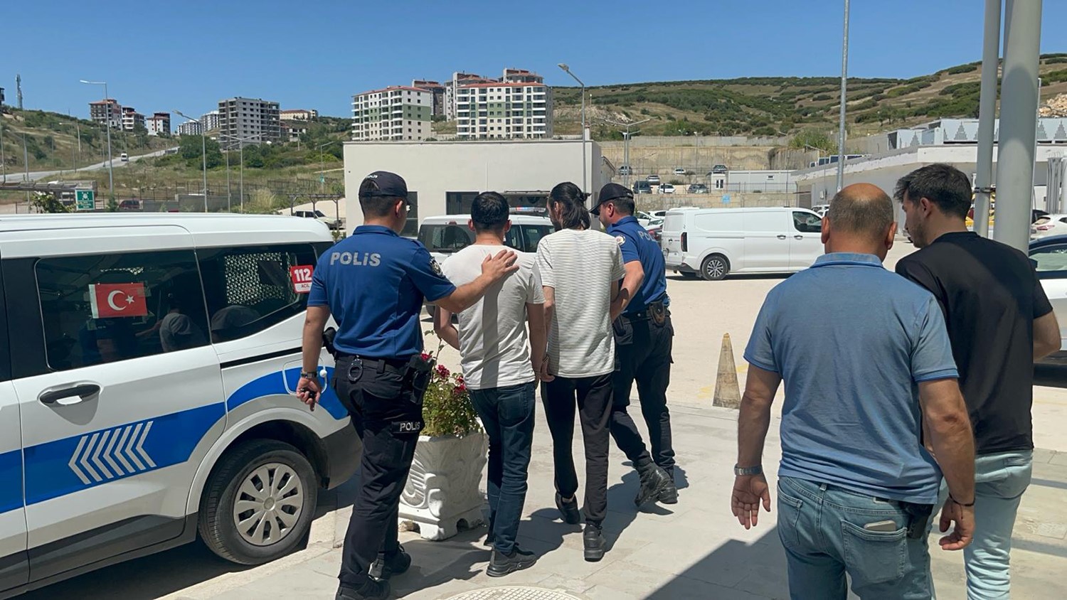 Manisa’da pompalı tüfekli saldırıda bir şüpheli tutuklandı