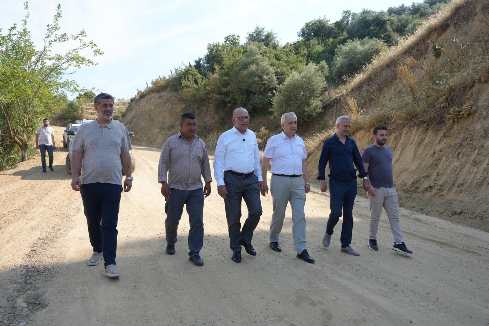Turgutlu’da yol seferberliği