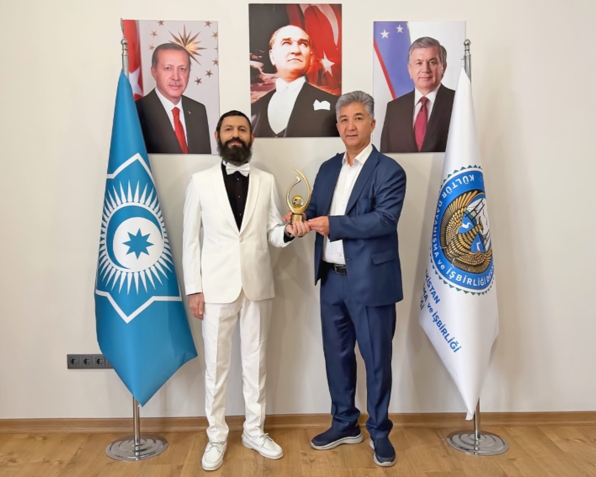Barışa Adanmış Bir Hayat: “Kültür ve Barış Ödülü” Akif Manaf’a Verildi