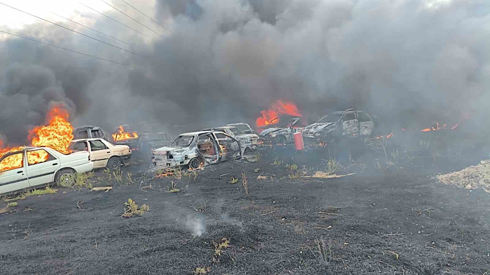 Hurdalığa sıçrayan yangında maddi hasar meydana geldi