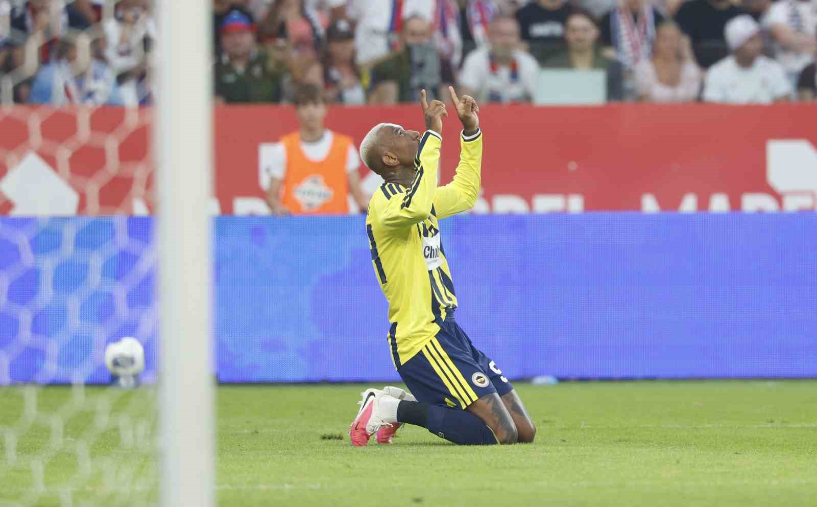 UEFA Şampiyonlar Ligi: Gornik Zabrze: 1 - Fenerbahçe: 1 (Maç sonucu)