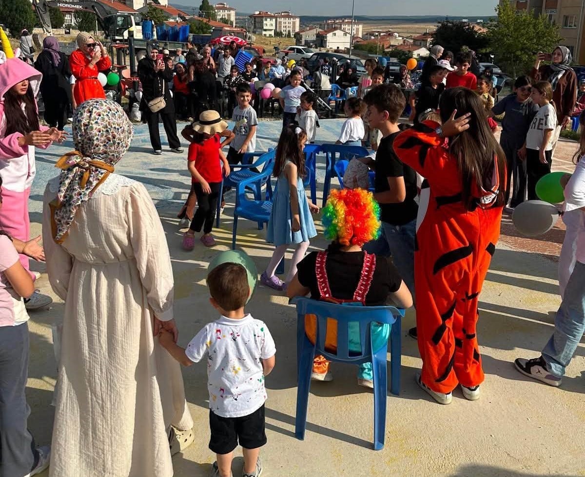 Altıntaş’ta "Çocuk Şenliğine yoğun ilgi
