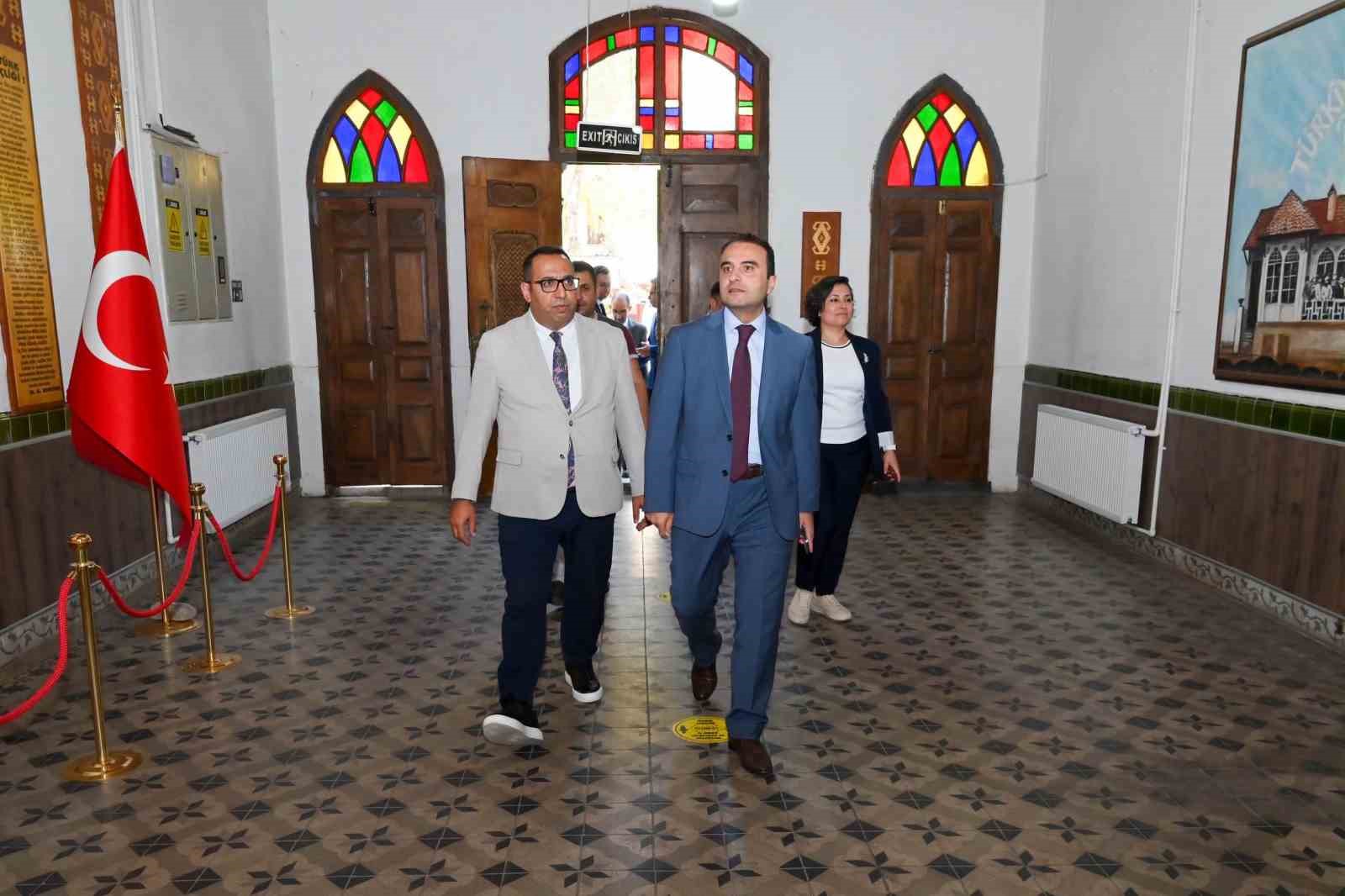Menteşe’de hayat boyu öğrenme komisyonu toplantısı