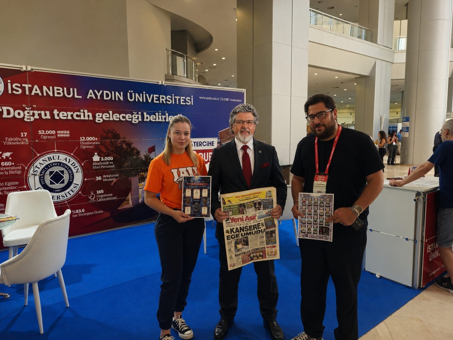 Karya Farma HBX Ar-Ge Akademi, İzmir’deki tercih fuarında tanıtım yaptı