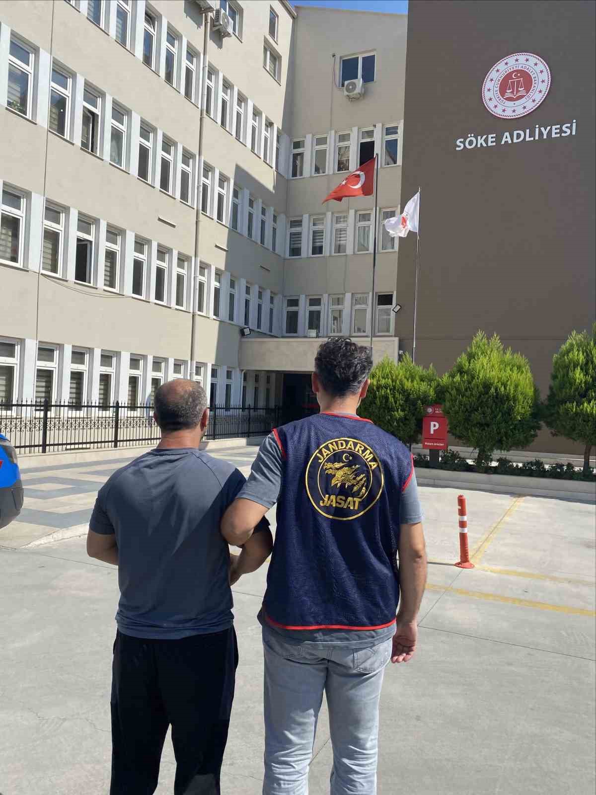 Aydın’da aranan 3 hükümlü jandarmadan kaçamadı