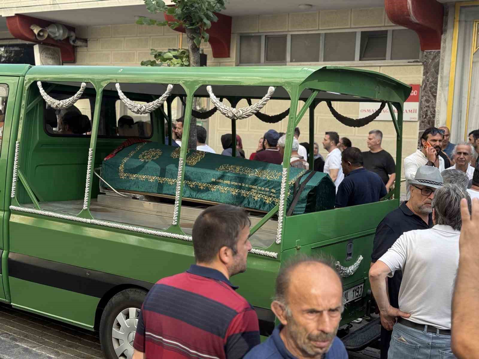 Şişli’de silahla vurularak öldürülen Nilda Müge Şahin son yolculuğuna uğurlandı