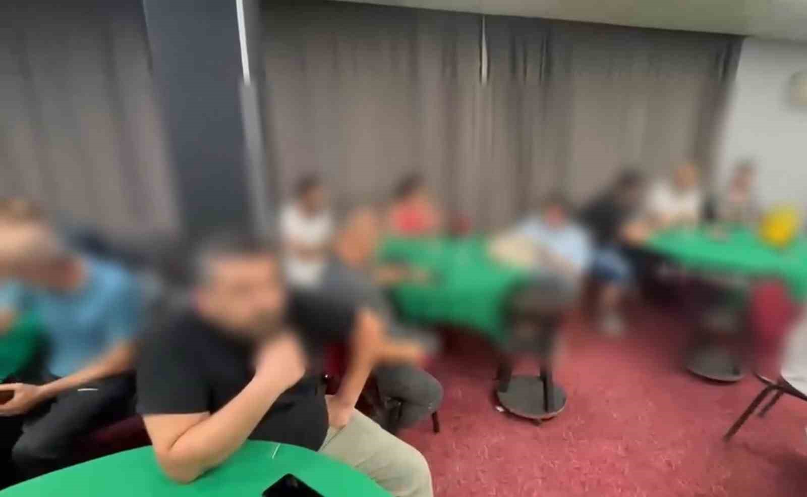 Manisa’da düğün salonu görünümlü kumarhaneye baskın