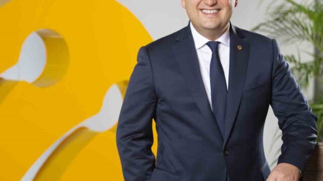 TURKCELL ŞEBEKE TEKNOLOJİLERİNDEN SORUMLU GENEL MÜDÜR YARDIMCISI PROF. DR. VEHBİ ÇAĞRI GÜNGÖR