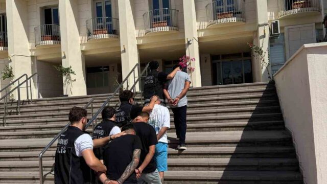 BODRUM’DA UYUŞTURUCU OPERASYONUNDA 4 ŞÜPHELİ TUTUKLANDI