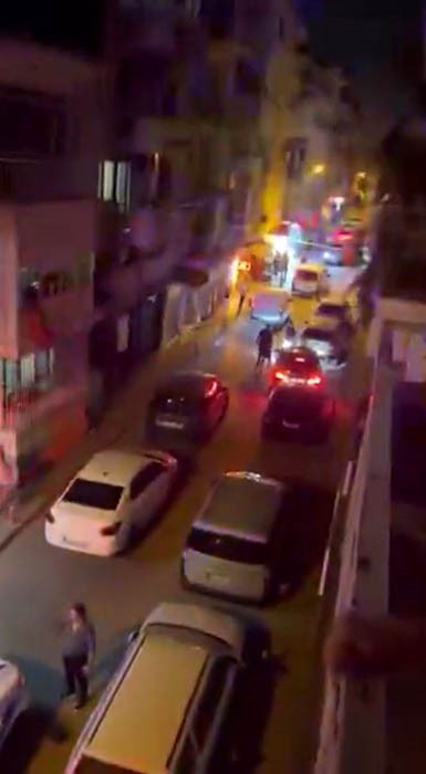 İzmir’deki silahlı kavgada ağır yaralanan kişi hayatını kaybetti