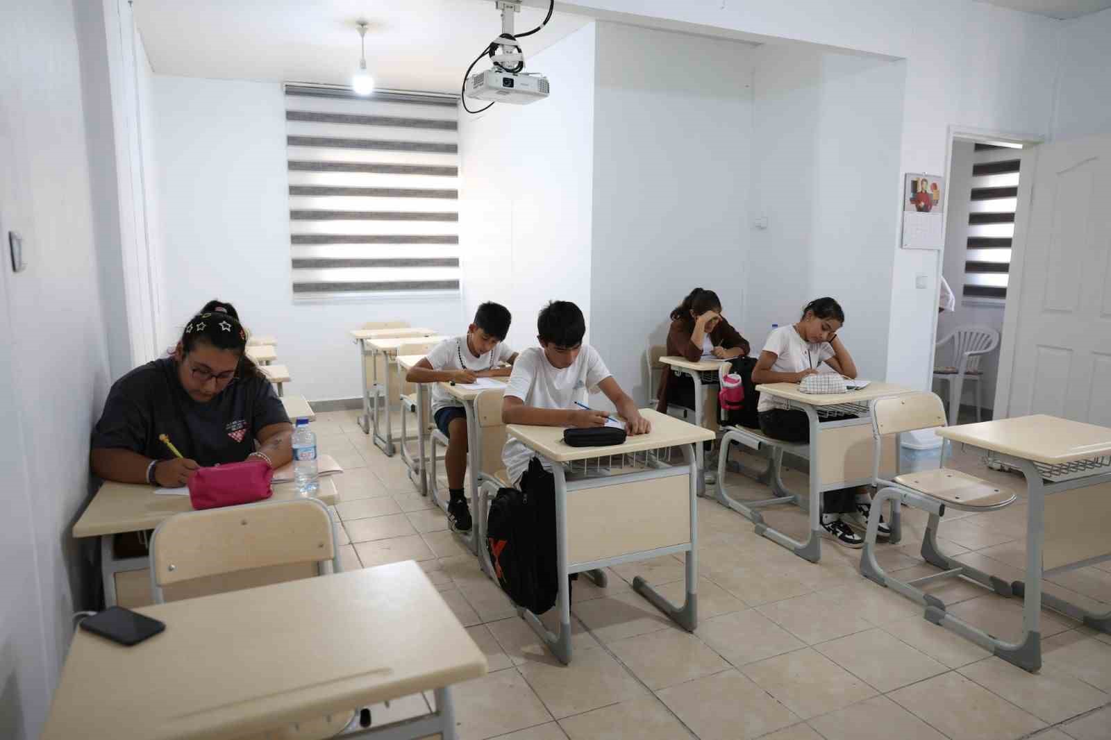 Didim Belediyesi Eğitim Destek Atölyesi’nde matematik eğitimi