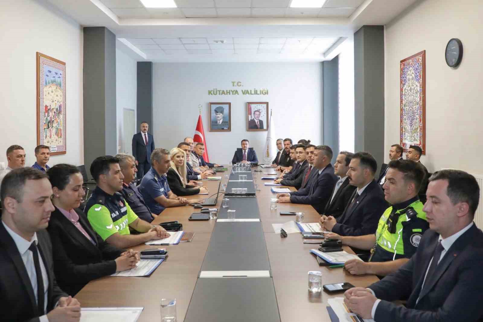 Vali Musa Işın: "Uyuşturucu ve kaçakçılıkla mücadelemizi taviz vermeden sürdüreceğiz"
