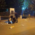 AYDIN'IN EFELER İLÇESİNDE GECE SAATLERİNDE DURAK TABELASI ALTINA BIRAKLAN ŞÜPHELİ ÇANTA EKİPLERİ ALARMA GEÇİRDİ.