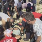 DENİZLİ’DE 2 GÜNDÜR KAYIP OLARAK ARANAN 79 YAŞINDAKİ ALZHEİMER HASTASI YAŞLI ADAM, DRON VE İZ TAKİP KÖPEKLERİNİN KATILDIĞI ÇALIŞMALAR SONUCU SAĞ OLARAK BULUNDU. YAŞLI ADAM, DÜŞTÜĞÜ DERE YATAĞINDAN EKİPLERİN YOĞUN ÇALIŞMASI SONUCU KURTARILDI.