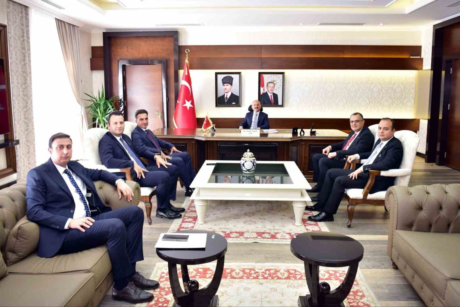 Aydın Valisi Varol, adli teşkilat yöneticilerini kabul etti