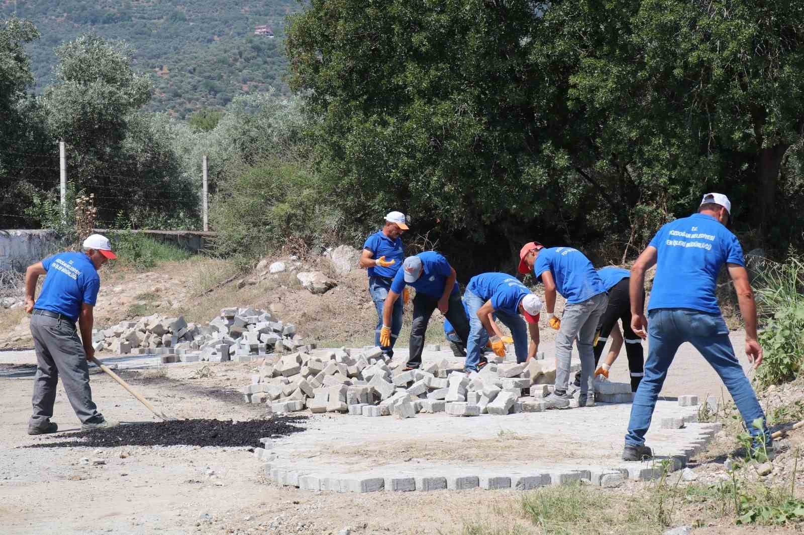 Bozdoğan Belediyesi Eymir Mahallesi’nde parke taşı döşeme çalışması tamamlandı