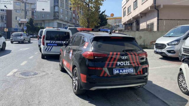 İSTANBUL GAZİOSMANPAŞA’DA BİR TEKSTİL ATÖLYESİNDE YÜK ASANSÖRÜNÜN 4. KATTAN DÜŞMESİ SONUCUNDA İŞÇİ AĞIR YARALANDI. FABRİKAYA GELEN OLAY YERİ İNCELEME EKİPLERİ ASANSÖR KAZASIYLA İLGİLİ İNCELEME BAŞLATTI.