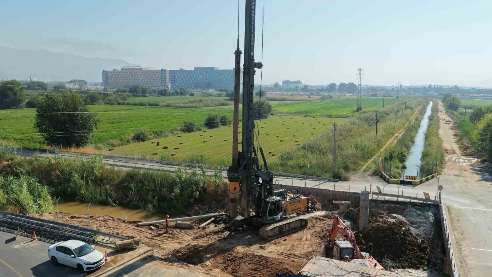 İncirliova’yı Muğla Bulvarı’na bağlayacak yolda çalışmalar devam ediyor