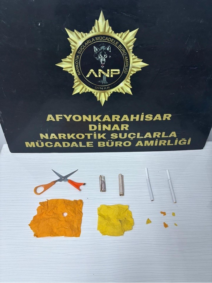 Uyuşturucu madde ile yakalanan iki kişi tutuklandı
