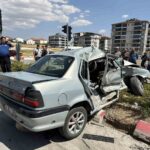 UŞAK’TA OTOMOBİL İLE CİPİN ÇARPIŞMASI SONUCU 3 KİŞİ YARALANARAK HASTANEYE KALDIRILDI.