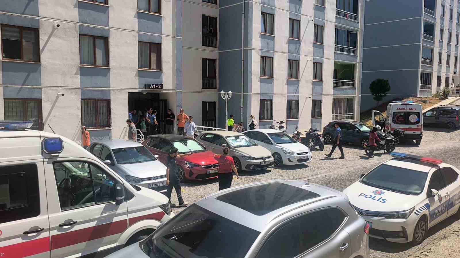 Menteşe’de 2 kişi aynı dairede ölü bulundu