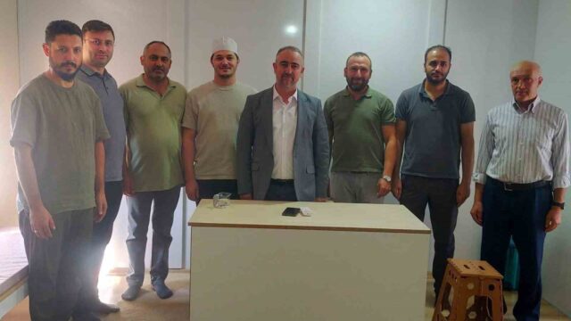 KUYUCAK İLÇE MÜFTÜSÜ MEHMET EMİN AVCI, PAMUKÖREN MAHALLESİ’NDE GÖREV YAPAN DİN GÖREVLİLERİYLE BİR ARAYA GELEREK MAHALLEDE YÜRÜTÜLEN DİN HİZMETLERİNİ DEĞERLENDİRDİ.