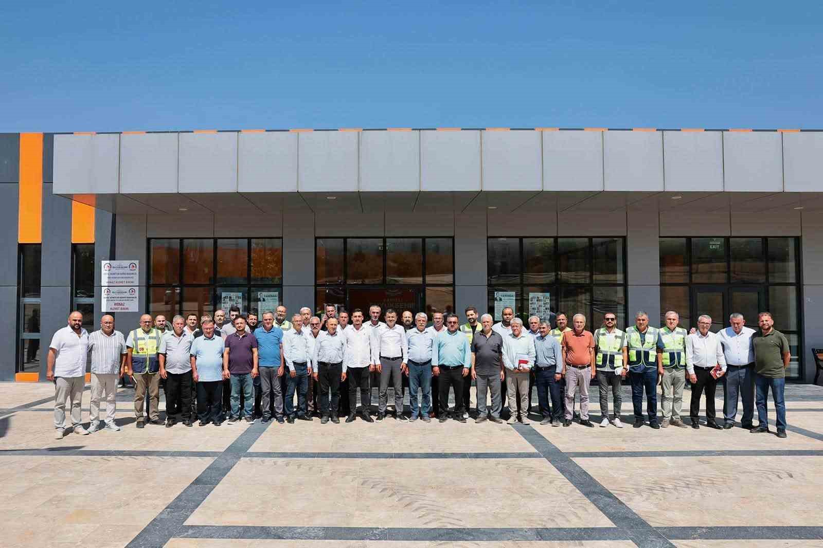 Honaz’da muhtarlarla buluşan Çavuşoğlu; "Birlikte karar vereceğiz, birlikte çalışacağız"