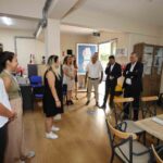 YUNUSEMRE BELEDİYE BAŞKANI SEMİH BALABAN, BELEDİYE BÜNYESİNDE FAALİYET GÖSTEREN KADIN DAYANIŞMA VE EĞİTİM MERKEZLERİNİ ZİYARET EDEREK KURSİYER VE MERKEZİN EĞİTMENLERİYLE BİR ARAYA GELDİ