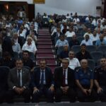 MANİSA’NIN SALİHLİ İLÇESİNDE 2026-2027 EĞİTİM-ÖĞRETİM YILININ HUZUR VE GÜVEN ORTAMI İÇERİSİNDE GEÇİRİLMESİ AMACIYLA, KAYMAKAM ALİ GÜLDOĞAN BAŞKANLIĞINDA "GÜVENLİ EĞİTİM TOPLANTISI" GERÇEKLEŞTİRİLDİ. TOPLANTIDA ÖĞRENCİLERİN GÜVENLİĞİ, OKUL ÇEVRELERİ, SERVİS ARAÇLARI VE DENETİMLER ELE ALINDI.