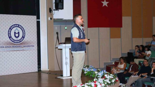 AYDIN ADNAN MENDERES ÜNİVERSİTESİ TIP FAKÜLTESİ’NDE ORYANTASYON PROGRAMINA KATILAN ÖĞRENCİLERE BAĞIMLILIK TÜRLERİ, DİJİTAL ORTAMDAKİ RİSKLER VE BAĞIMLILIKLA MÜCADELE YÖNTEMLERİ KONUSUNDA EĞİTİM VERİLDİ.