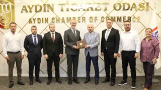 UKRAYNA ANKARA BÜYÜKELÇİSİ NARYMAN DZHELİALOV VE BERABERİNDEKİ HEYETİN AYTO ZİYARETİNDE, AYDIN’IN EKONOMİK POTANSİYELİ İLE UKRAYNA İLE MEVCUT VE OLASI TİCARİ İLİŞKİLERİN GELİŞTİRİLMESİ ELE ALINDI.