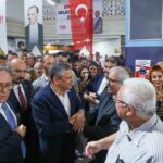 YENİ PARTİ YUNUSEMRE İLÇE BAŞKANLIĞI İÇİN ÖN SEÇİM YAPILDI. MEVCUT İLÇE BAŞKANI YALÇIN ARCAK İLE HASAN İMAMOĞLU’NUN ADAY OLDUĞU SEÇİMDE YENİ PARTİ GENEL BAŞKANI VE MANİSA MİLLETVEKİLİ ÖZGÜR ÖZEL DE OY KULLANDI.