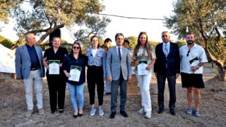 ÇOCUKLARA YÖNELİK ÇALIŞMALARA DESTEK VEREN 40’I AŞKIN KURUM VE KİŞİYE TEŞEKKÜR PLAKETİ VERİLDİ