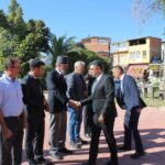 AYDIN’IN YENİPAZAR İLÇESİNDE 19 EYLÜL GAZİLER GÜNÜ DOLAYISIYLA TÖREN DÜZENLENİRKEN, İLÇE PROTOKOLÜ GAZİLER VE VATANDAŞLARLA BİR ARAYA GELDİ. PROGRAM KAPSAMINDA YENİPAZAR KAYMAKAMI MURAT KARATAŞ, İLÇEDE İKAMET EDEN GAZİ MİRZE TİMURTAŞ’I DA ZİYARET ETTİ.