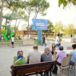 AYDIN’IN GERMENCİK İLÇESİNDE KANSER TEDAVİSİ GÖRDÜĞÜ SIRADA 27 YAŞINDA HAYATINI KAYBEDEN GÜLBEN KAYAKUŞ’UN ADI, GERMENCİK BELEDİYESİ TARAFINDAN YENİLENEN ÇOCUK OYUN PARKINA VERİLDİ. KAYAKUŞ’UN AİLESİ VE YAKINLARI, GENÇ YAŞTA KAYBETTİKLERİ GÜLBEN’İN HATIRASINI ÇOCUKLARIN NEŞESİYLE YAŞATMAYA DEVAM EDİYOR.