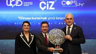 KIYI BELEDİYELER BİRLİĞİ VE MUĞLA BÜYÜKŞEHİR BELEDİYE BAŞKANI AHMET ARAS, ULUSLARARASI ÇEVRE İLETİŞİM DERNEĞİ (UÇİD) TARAFINDAN ANKARA’DA DÜZENLENEN ‘BEFORE COP31 TÜRKİYE DİYALOGLARI ZİRVESİ’NE KONUŞMACI OLARAK KATILDI.