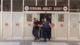 POLİS EKİPLERİNCE DÜZENLENEN UYUŞTURUCU OPERASYONUNDA BİN 128 ADET UYUŞTURUCU HAP ELE GEÇİRİLİRKEN, GÖZALTINA ALINAN 1 ŞÜPHELİ ÇIKARILDIĞI MAHKEMECE TUTUKLANDI.