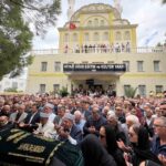 ESKİ İZMİR BÜYÜKŞEHİR BELEDİYE BAŞKANI BURHAN ÖZFATURA SON YOLCULUĞUNA UĞURLANDI