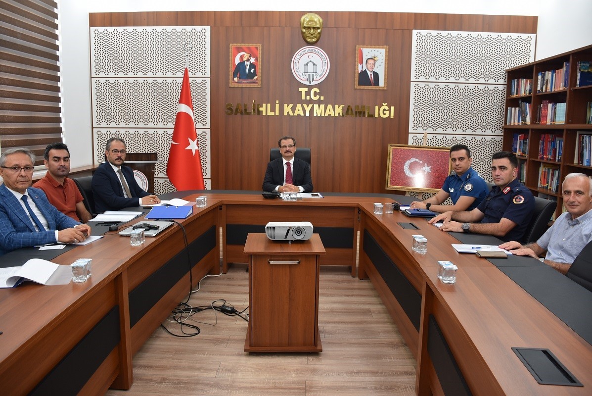 Salihli’de KPSS öncesi güvenlik zirvesi