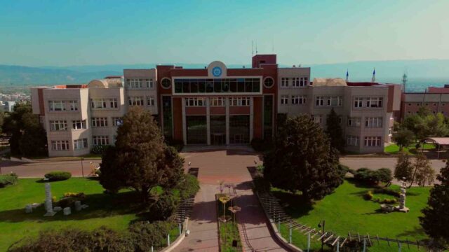 ADÜ’DE TEKNOLOJİK VE FİZİKİ ALTYAPI DESTEĞİ DEVAM EDİYOR